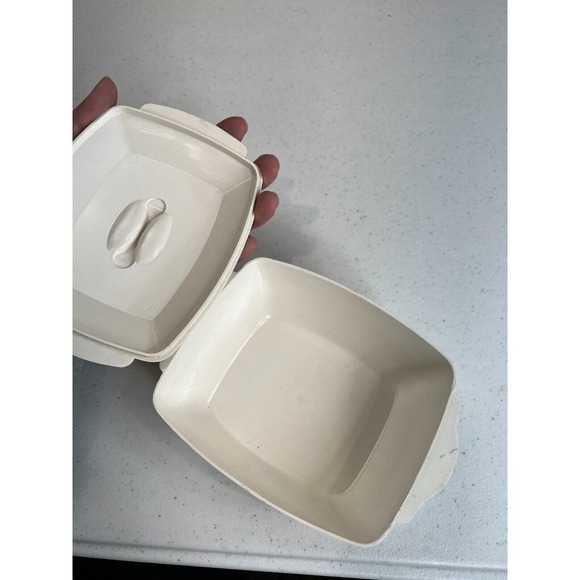 White Plastic Mini Bowl with Lid Dinnerware Collectable Home‎ Decor 6" - Picture 5 of 6